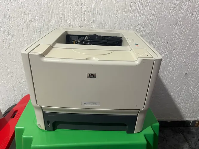 Impressora HP LaserJet P2014 Monocromática