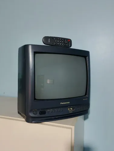 Televisão Panasonic 14 polegadas