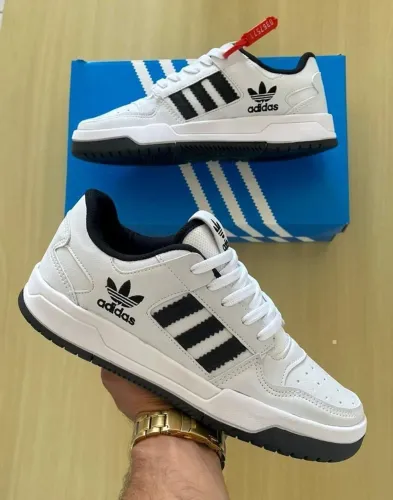 Tênis Adidas - Conforto e Estilo para seus Treinos
