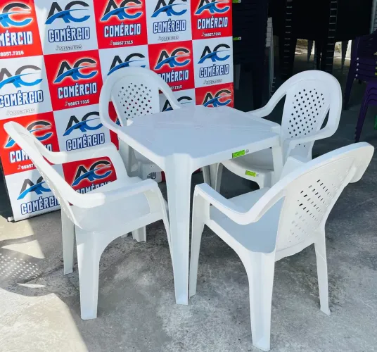 CONJUNTO TOPPLAST COM POLTRONAS 