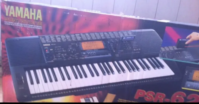 TECLADO PSR 620