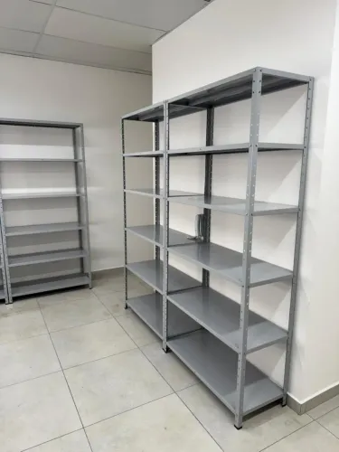 PRATELEIRAS DE AÇO