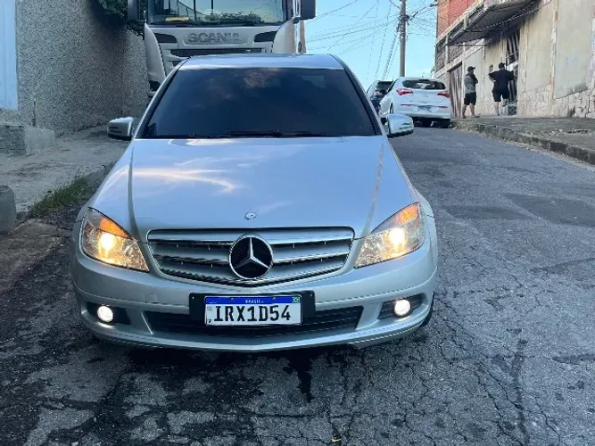Mercedes-Benz C-180 CGI Classic 1.8 16V 156cv Aut. 2011