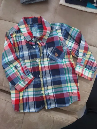 Camisa xadrez infantil Gap tamanho 18-24 meses