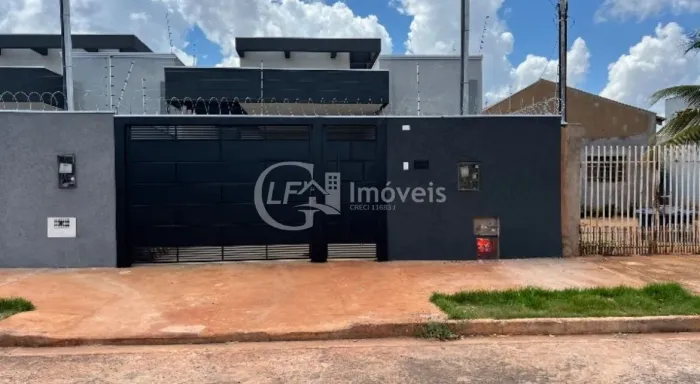 O SEU LAR DOS SONHOS NO RITA VIEIRA COM PISCINA ESTÁ AQUI .