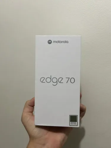(LACRADO!) MOTOROLA EDGE 70 5G 24GB RAM 256GB BRONZE GREEN, NOTA FISCAL 1 ANO DE GARANTIA