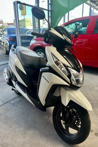 HONDA ELITE 2025 baixo km troco/financio
