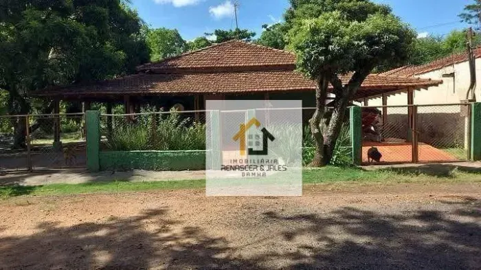 Rancho com 3 dormitórios à venda por R$ 400.000 - Florianópolis - Fronteira/MG