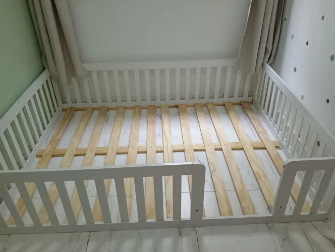 Cama Montessoriana casal com grades. Acompanha colchão casal Ortobom