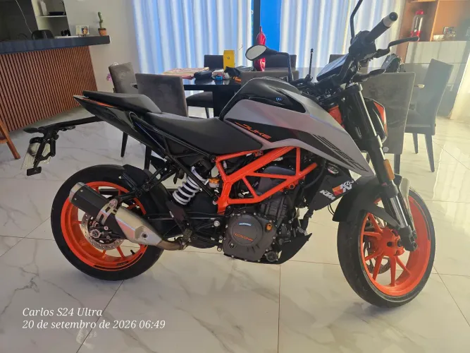 Opotunida rara, Ktm Duke 390 2021/22