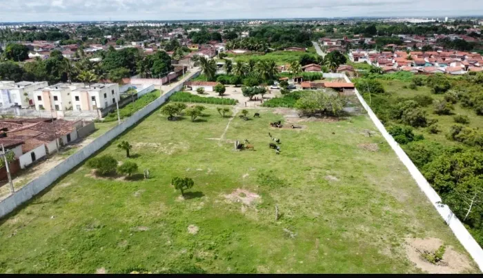 Vendo terreno murado no loteamento Jardim Pingo d?água