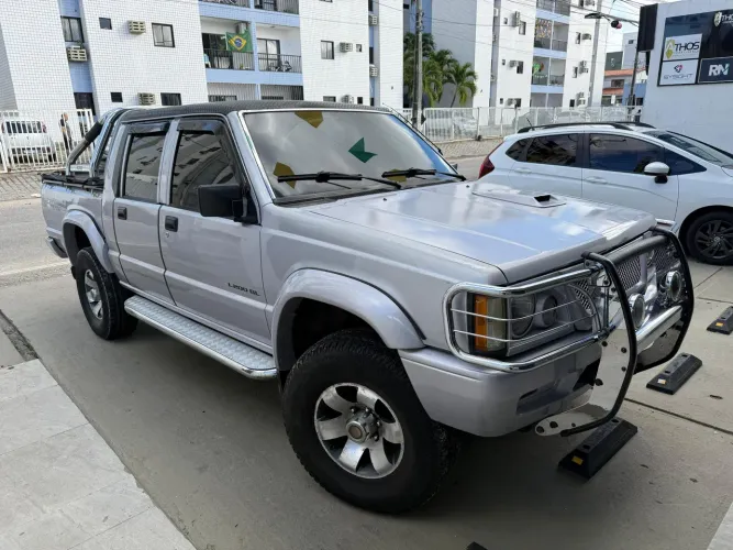Mitsubishi L200 GL 2.5 4X4 CD Diesel 2000