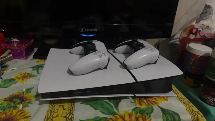 PS5 SLIM 2TB