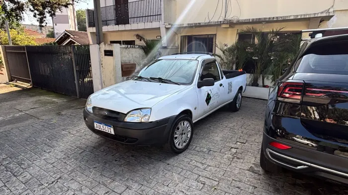 Ford Courier 1.6 L/ 1.6 Flex 2012