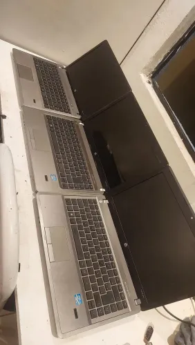 3 notebooks Core i5 funcionando