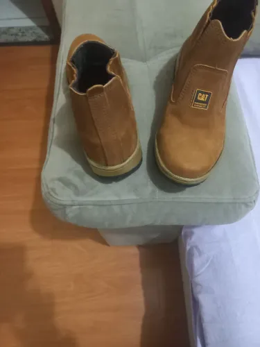 Bota de couro masculina