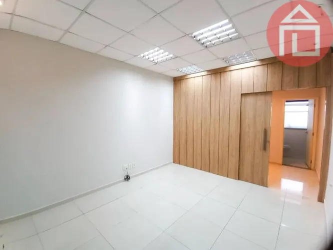 Sala à venda, 38 m² por R$ 380.000,00 - Lagos de Santa Helena - Bragança Paulista/SP