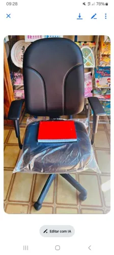 Cadeira de escritório preta (nova)