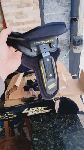 Protetor cervical leat brace 