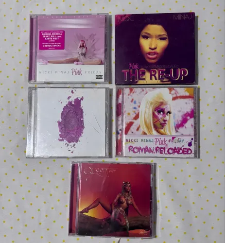 CDs Nicki Minaj - coleção usado