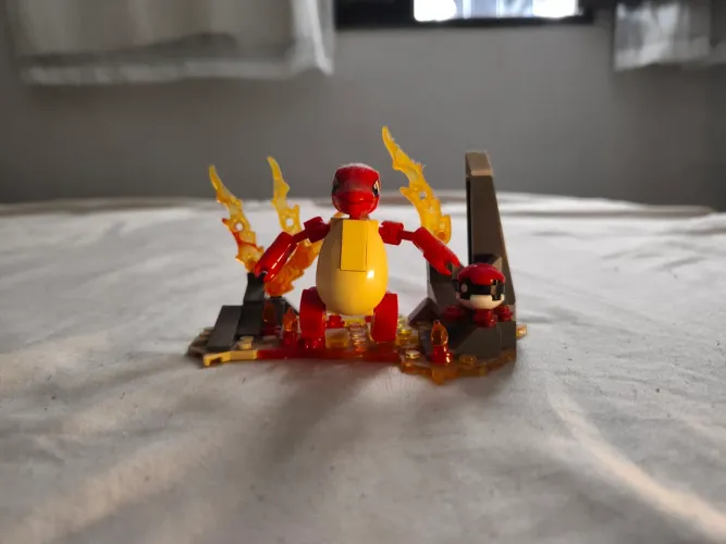 Lego Charmeleon Megaconstrux
