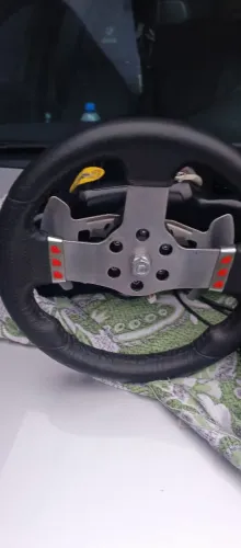 Volante G27 com suporte + 2 volantes