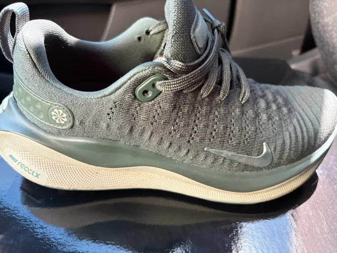 Tênis novo original - Nike - 35