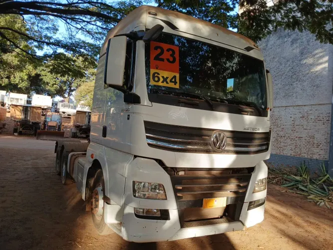 Volkswagen 29.520 Meteor 29.520 6x4 2p (diesel)(E5) 2022/2023 Vamos Seminovos Goiania
