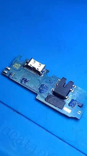 Celular parou de carregar? Nós resolvemos