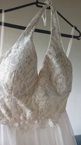 Vestido branco excelente para todas ocasiões inclusive para noiva em cartório.