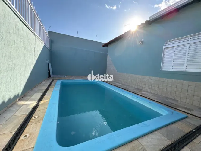 Casa residencial com 3 quartos sendo 1 suíte disponível para locação e venda no bairro San