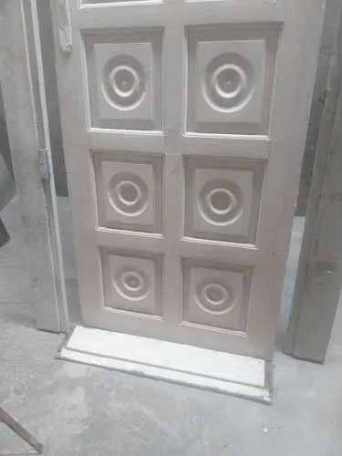 Porta de madeira muiracatiara 