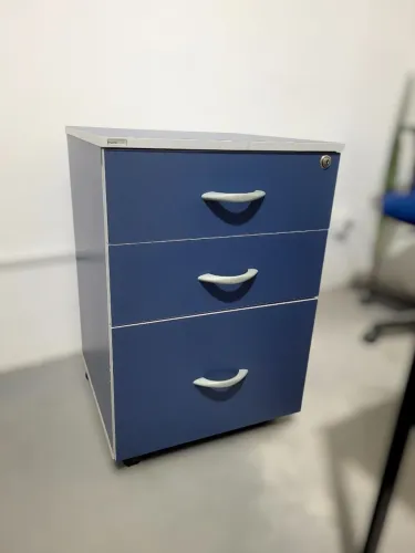 Gaveteiro volante/rodízio azul