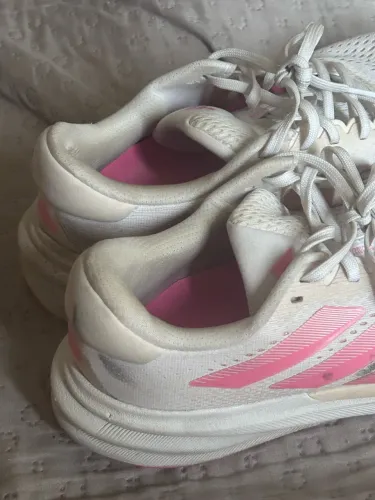Tênis supernova adidas