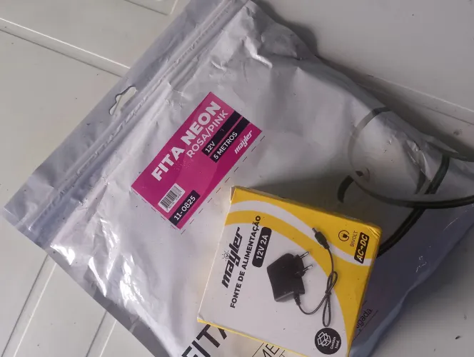 Fita neon 5 metros com fonte cor Rosa