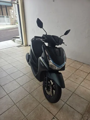 Yamaha/Fluo 125 híbrida 