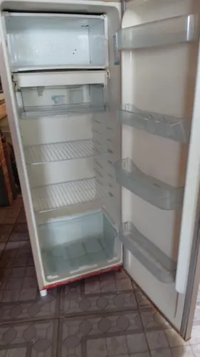 Geladeira bom estado