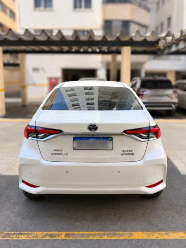Toyota Corolla Altis Prem. Hybrid 1.8 Flex AUT 2023