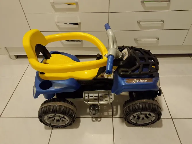 Quadriciclo infantil para menino 
