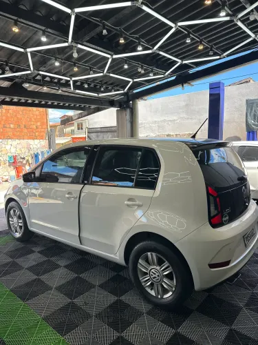 Volkswagen Up! Move 1.0 TSI Total Flex 12V 5P 2018