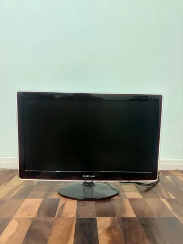 Monitor Samsung usado poucas vezes