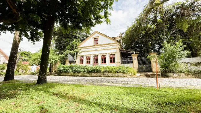 PALACETE HISTÓRICO NO POÇO DA PANELA