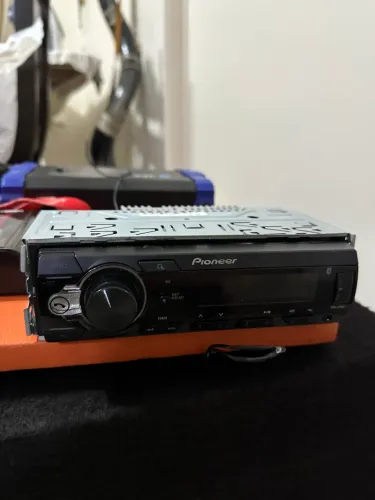 Radio pioneer MVHS218bt