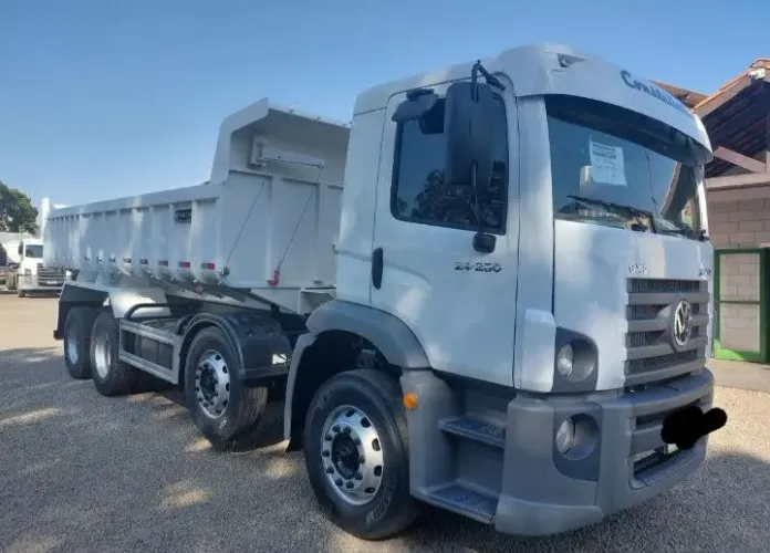 Vw 24250 bitruck caçamba 2012
