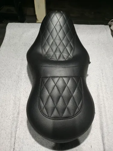 Banco confort softgel Pedrinho para Harley Davidson Dyna