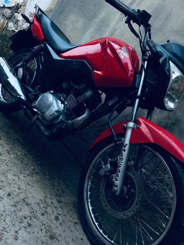 ? VENDO HONDA CG FAN 125 CARBURADA