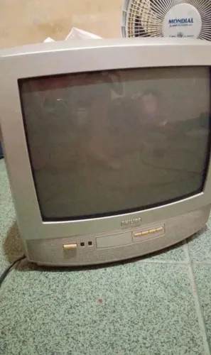 Tv 14 polegadas funcionando