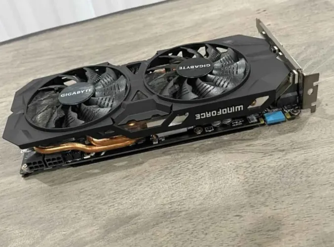 NVIDIA GTX 960 - 4GB Windforce - Gigabyte