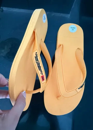 Sandália estilo havaianas da marca diesel, original, tamanho 35