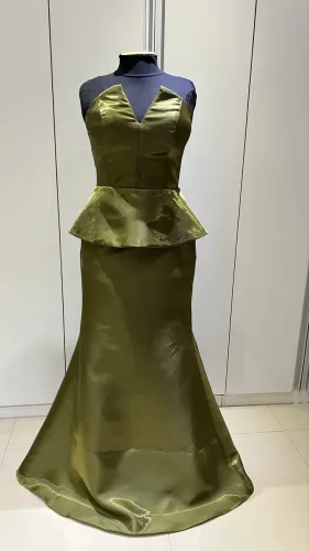 Vestido festa charity verde oliva, militar, zibeline, madrinha, mãe, formatura, convidada
